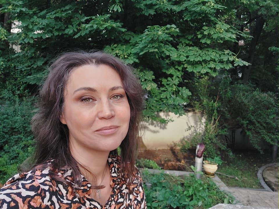 Daniela Nane, primele declaratii după ce a fost prinsa sarutandu-se cu alt barbat 7