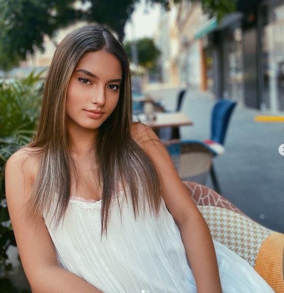 În ce țară pleacă fiica lui Virgil Ianțu la facultate