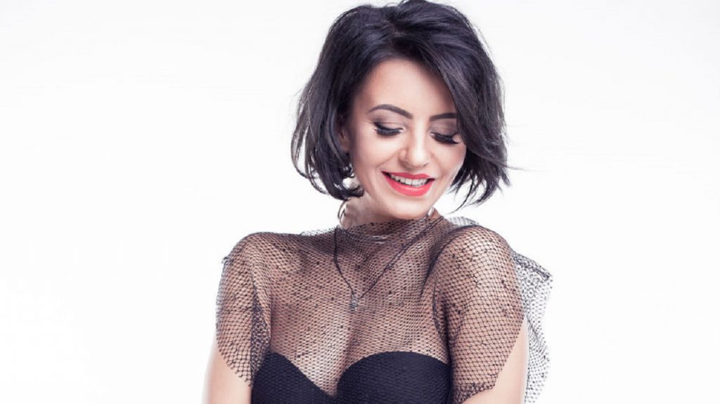 Giulia Anghelescu, ipostază incendiară