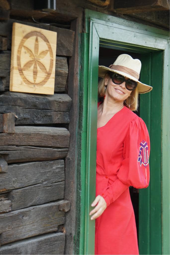 Imagine nestiuta cu Andreea Esca din copilarie 6