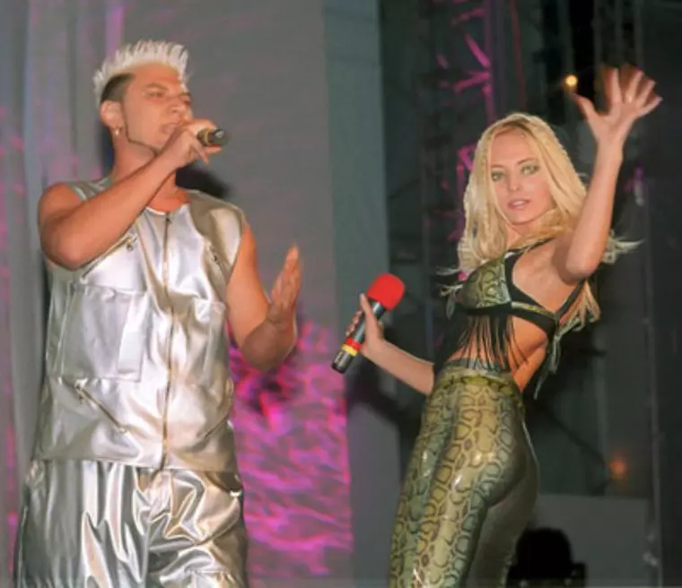 Imagini de colectie cu Delia 1