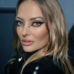 Imagini de colectie cu Delia 14