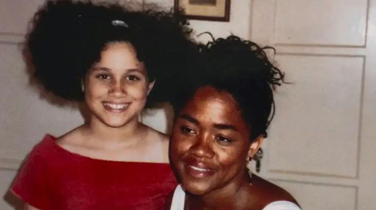 Imagini nemaivazute cu Meghan Markle