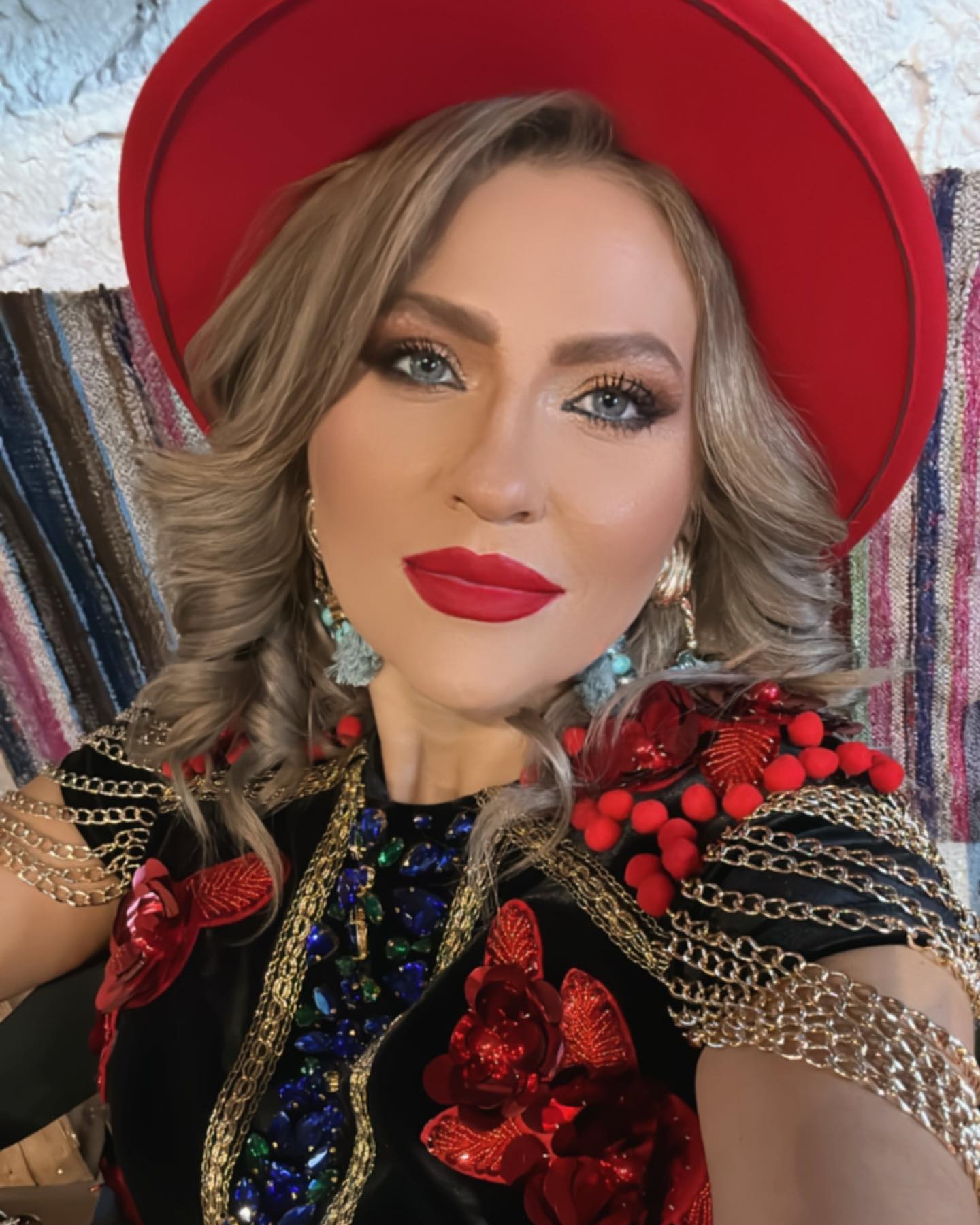 La ce interventie a apelat Mirela Vaida, la 42 de ani 8