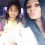 Laurette, reactie transanta dupa ce a fost criticata ca cere ajutor social pentru a-si creste fiica 8