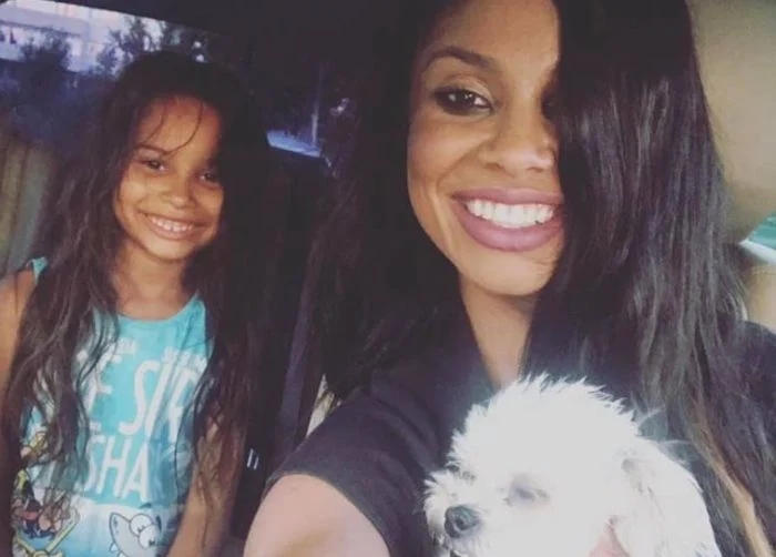 Laurette, reactie transanta dupa ce a fost criticata ca cere ajutor social pentru a-si creste fiica 9