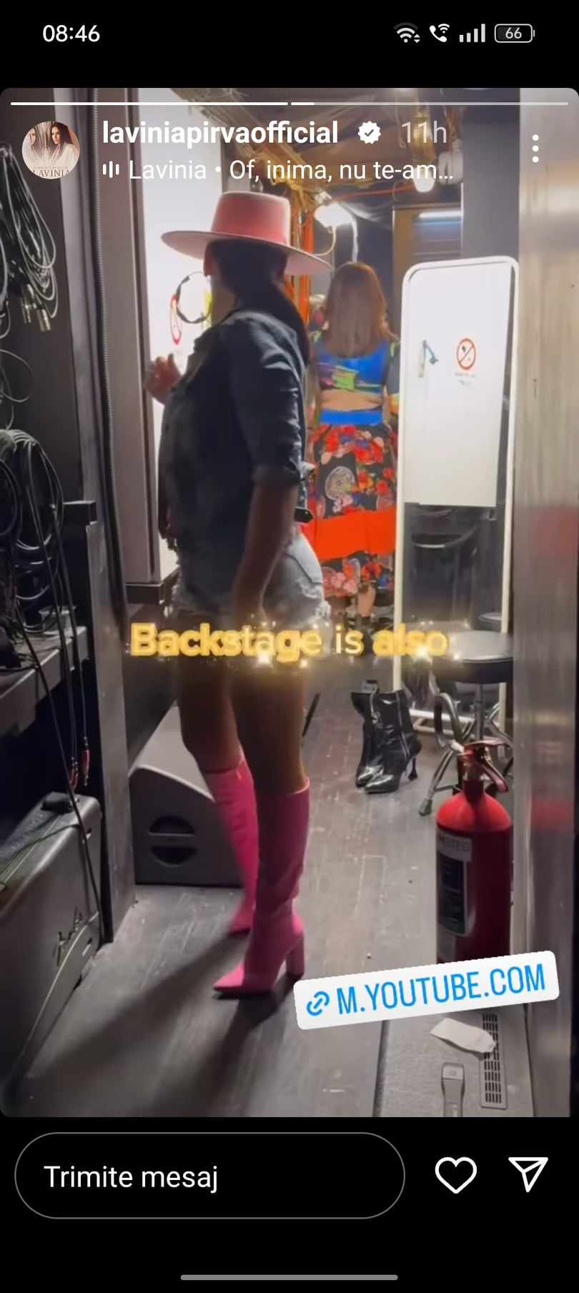 Lavinia Pirva s-a filmat in cei mai scurti pantaloni 1