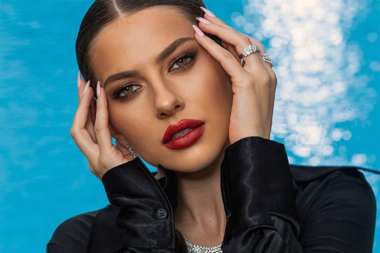 Se anunță nuntă mare în familia Lidiei Buble! Tocmai a fost cerută în căsătorie, radiază de fericire