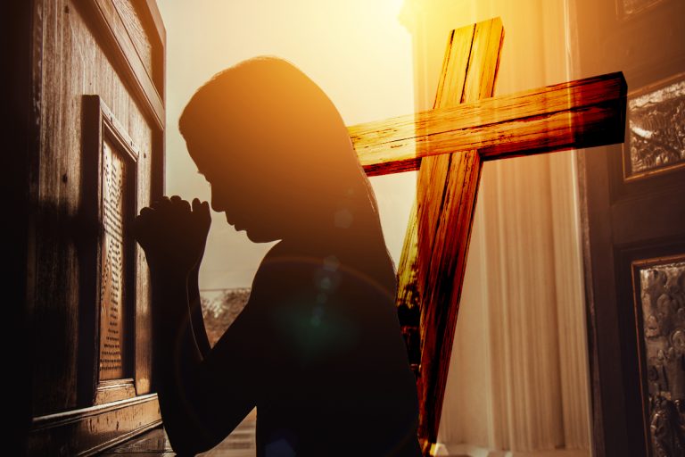 Acatistul Bunei Vestiri citit de 12 ori într-o zi. Cum te ajută de fapt. Puterea nebănuită a acatistului