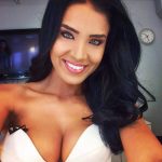 Adelina Pestritu, surprinsa in lenjerie intima pe balcon 17