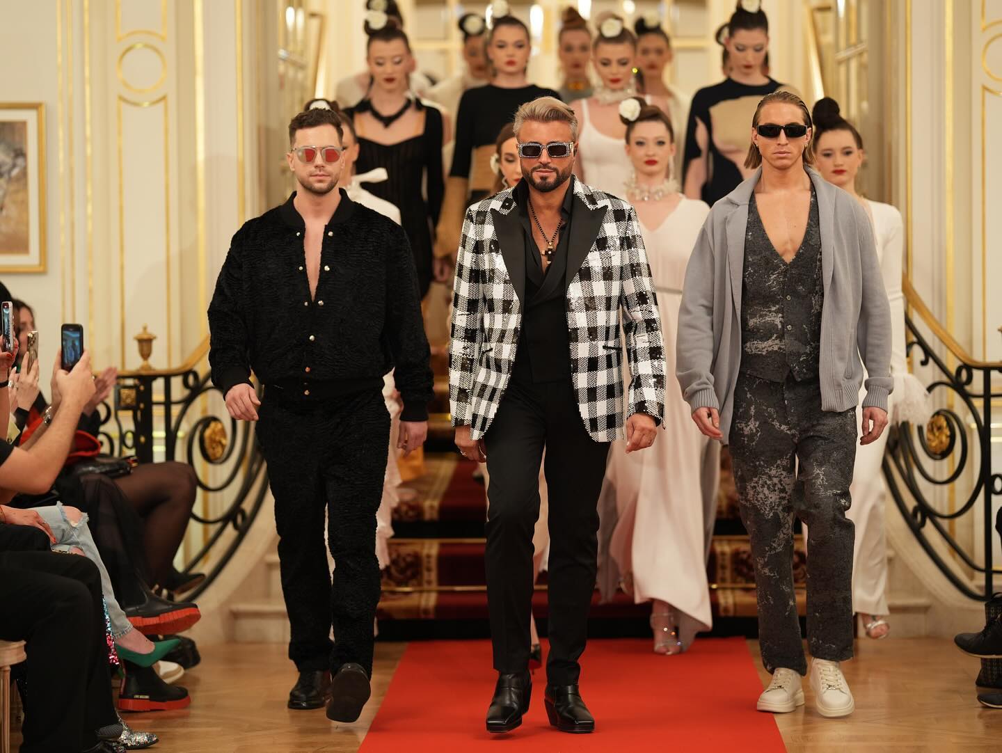 Alaturi de cine a fost surprins Catalin Botezatu la Paris 2