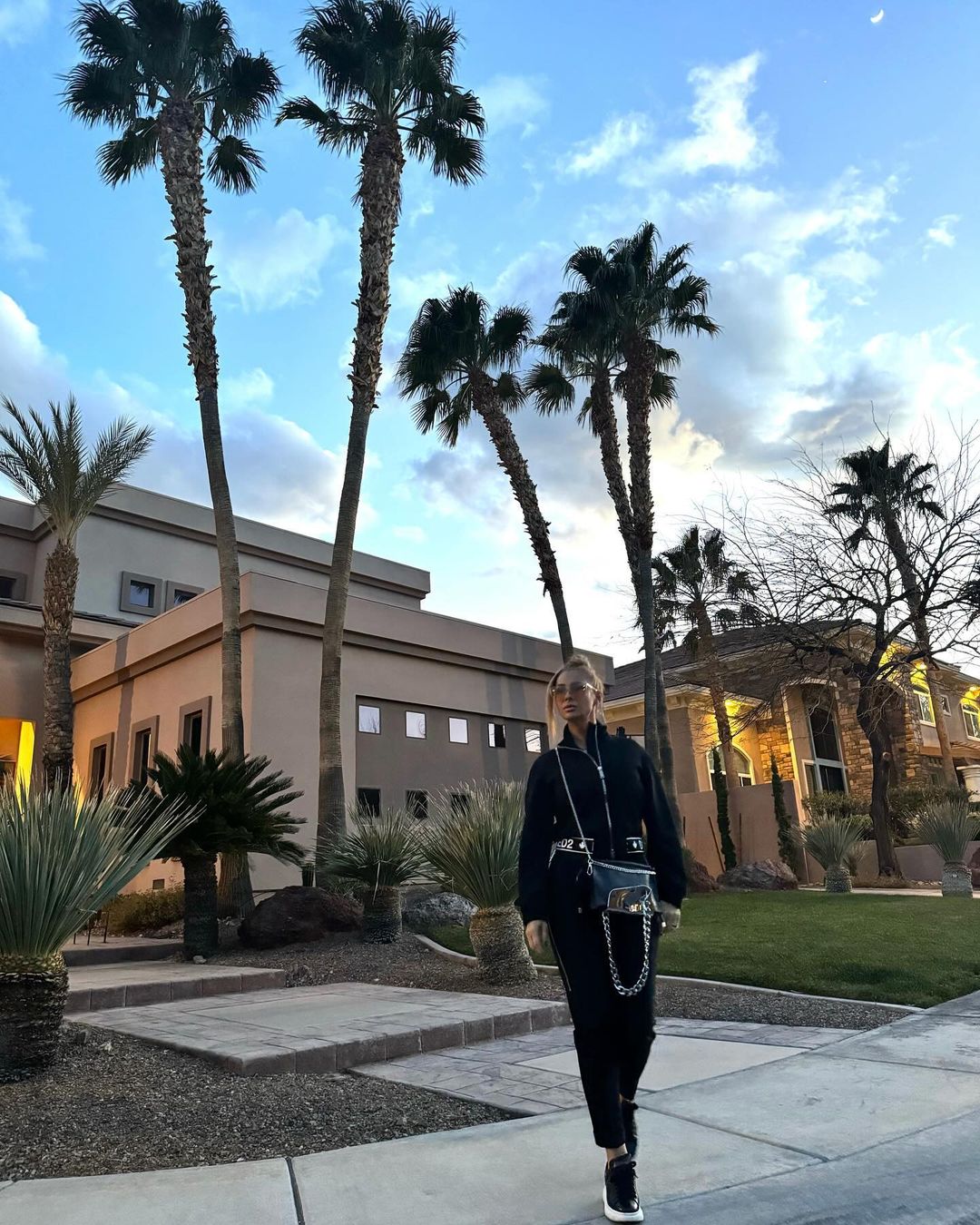 Anamaria Prodan sfideaza varsta din buletin 3