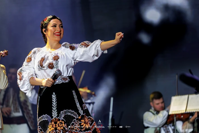 Andra, pazita ca un sef de stat la concert 10