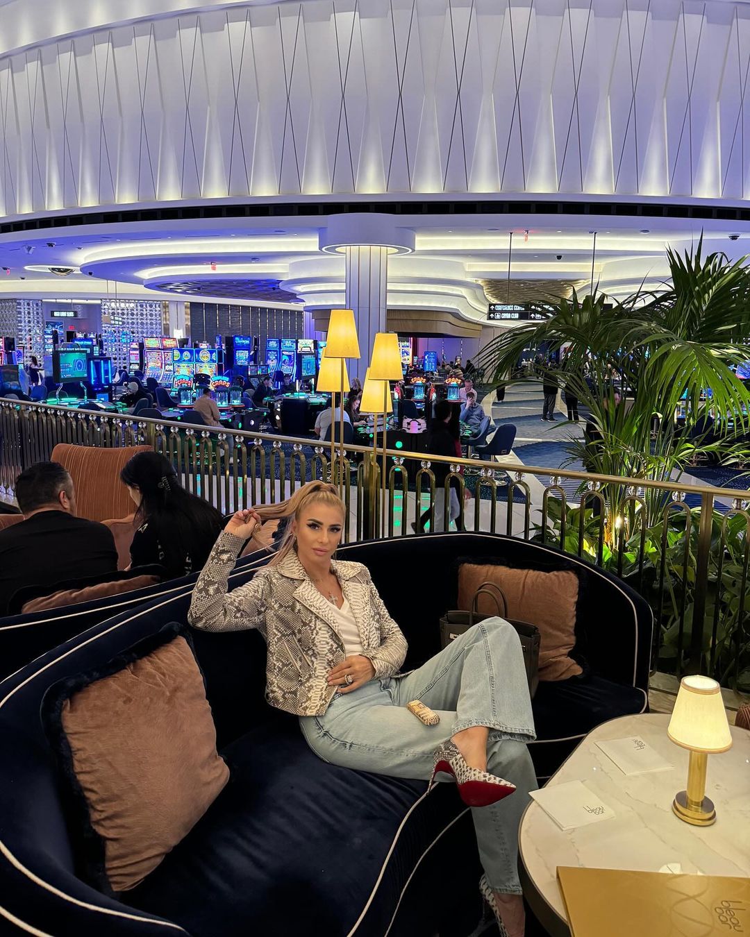 Anuntul prin care Anamaria Prodan i-a luat pe toti prin surprindere 2