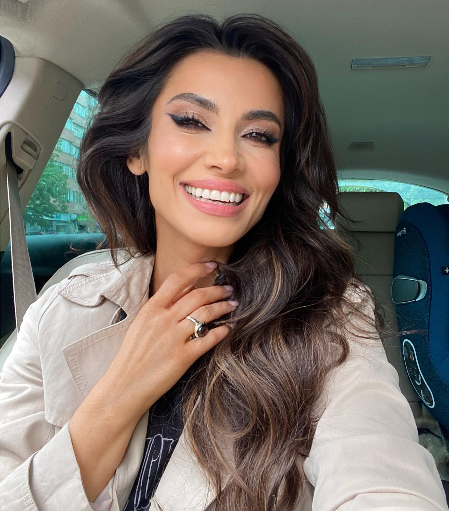 Barbatul care a fost prima iubire a prezentatoarei Lili Sandu 14