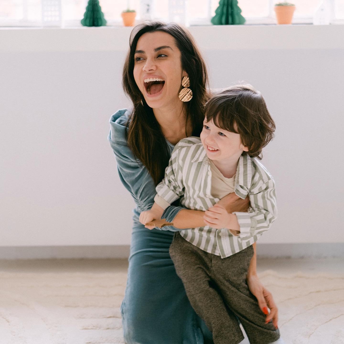 Barbatul care a fost prima iubire a prezentatoarei Lili Sandu 16