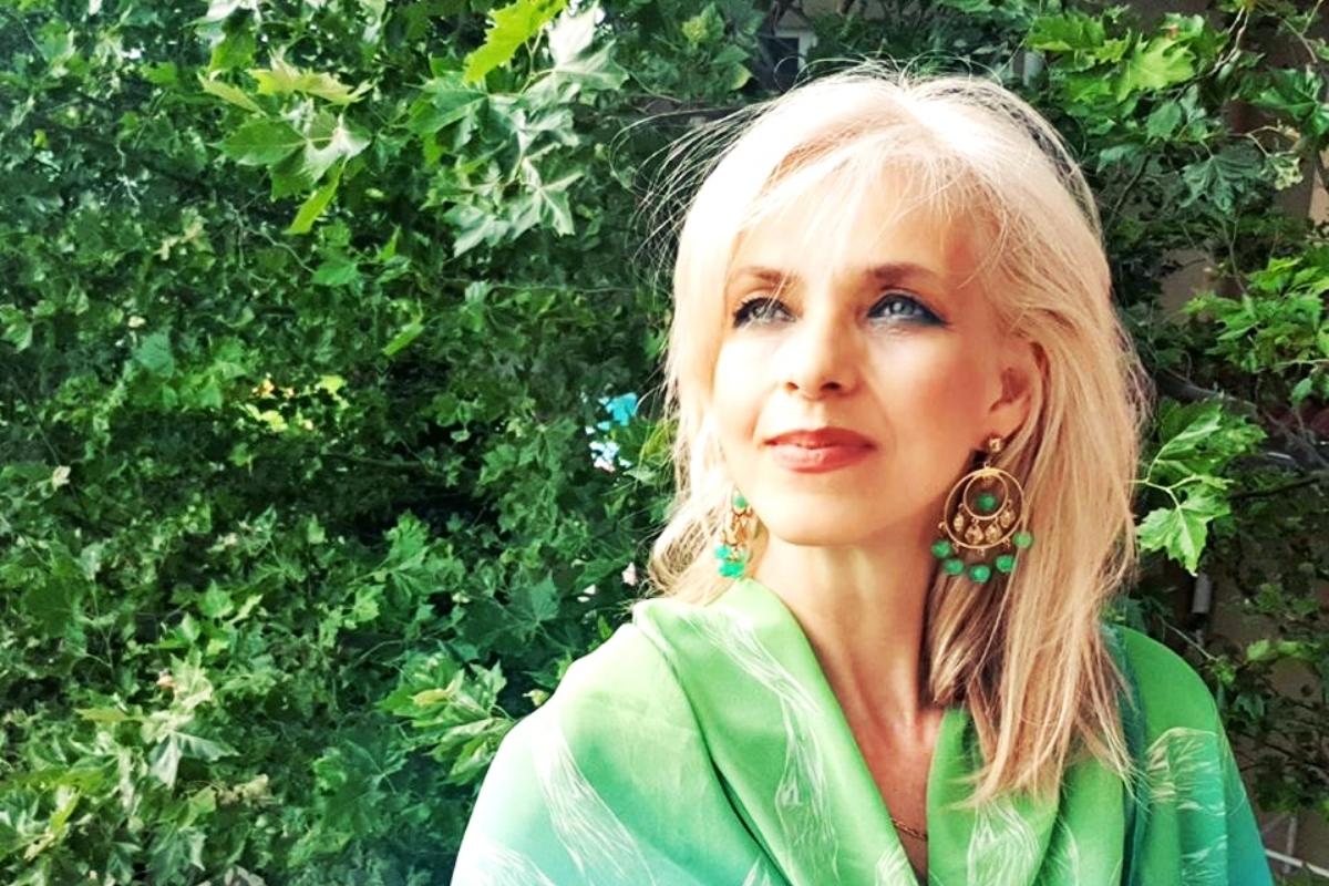 Bianca Brad, aparitie de senzatie intr-o rochie electrizanta 4