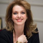 Bianca Brad, aparitie de senzatie intr-o rochie electrizanta 5