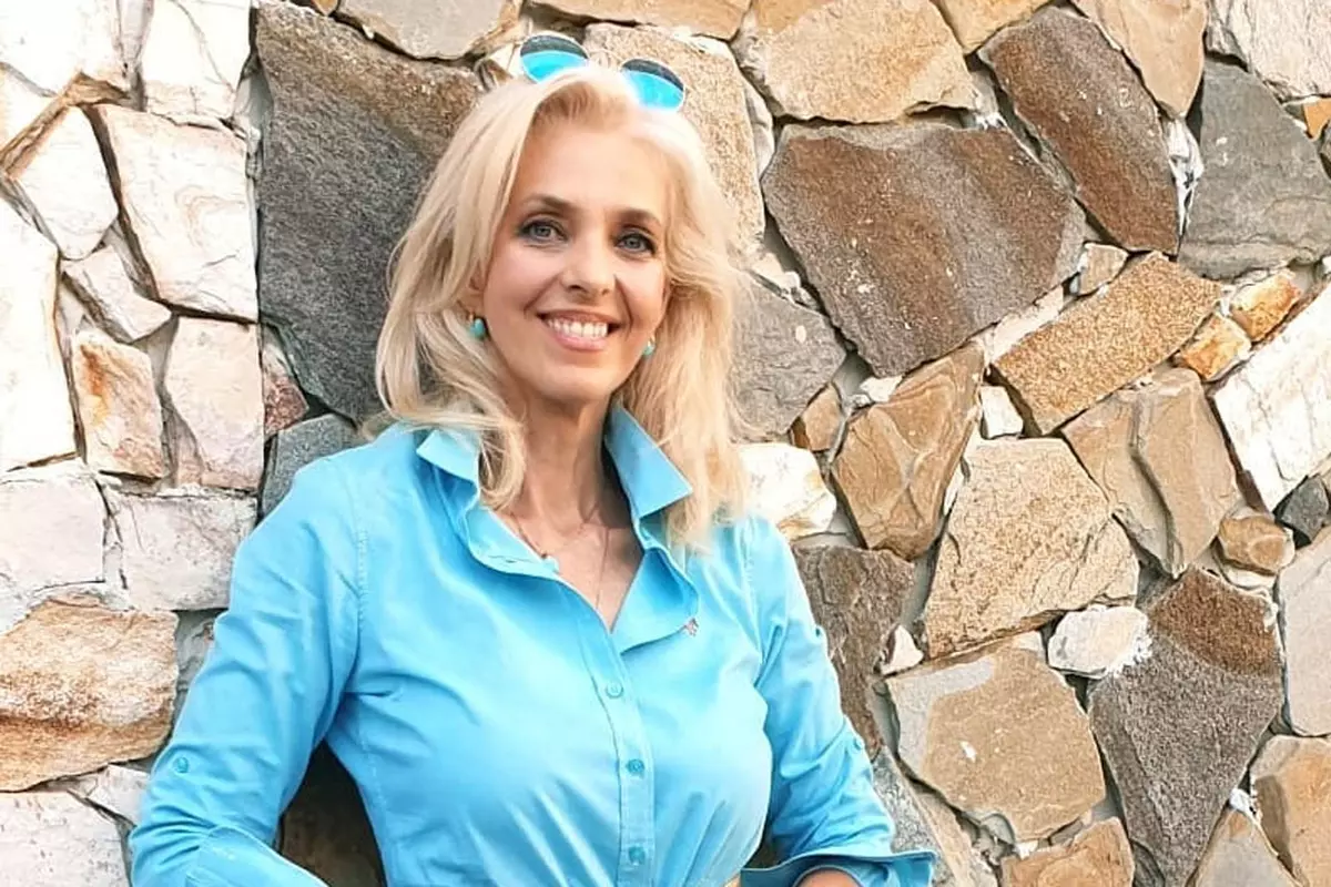 Bianca Brad, aparitie de senzatie intr-o rochie electrizanta 8