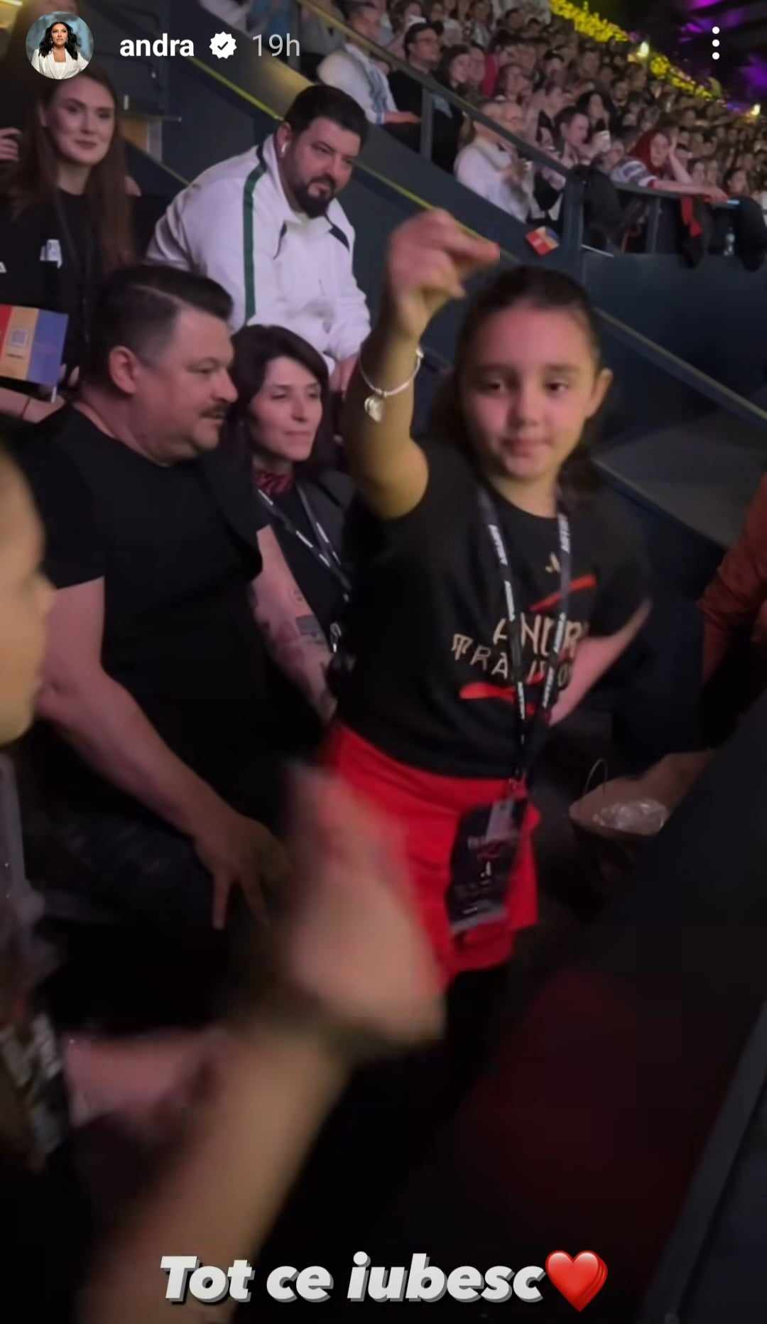 Ce facea Eva Maruta, in timpul concertului Andrei de pe Arena Wembley din Londra 13