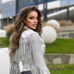 Ce tinute a purtat Bianca Dragusanu la super petrecerea data de ziua ei