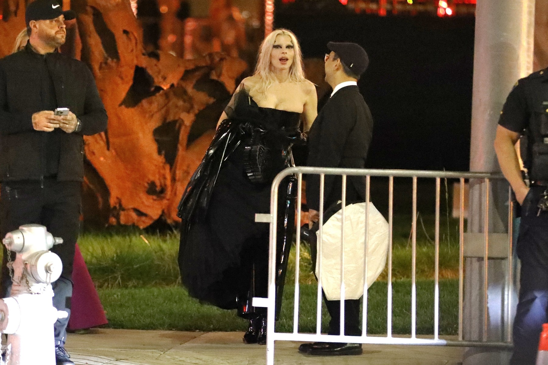 Cea mai socanta aparitie de la Oscar 2024 5