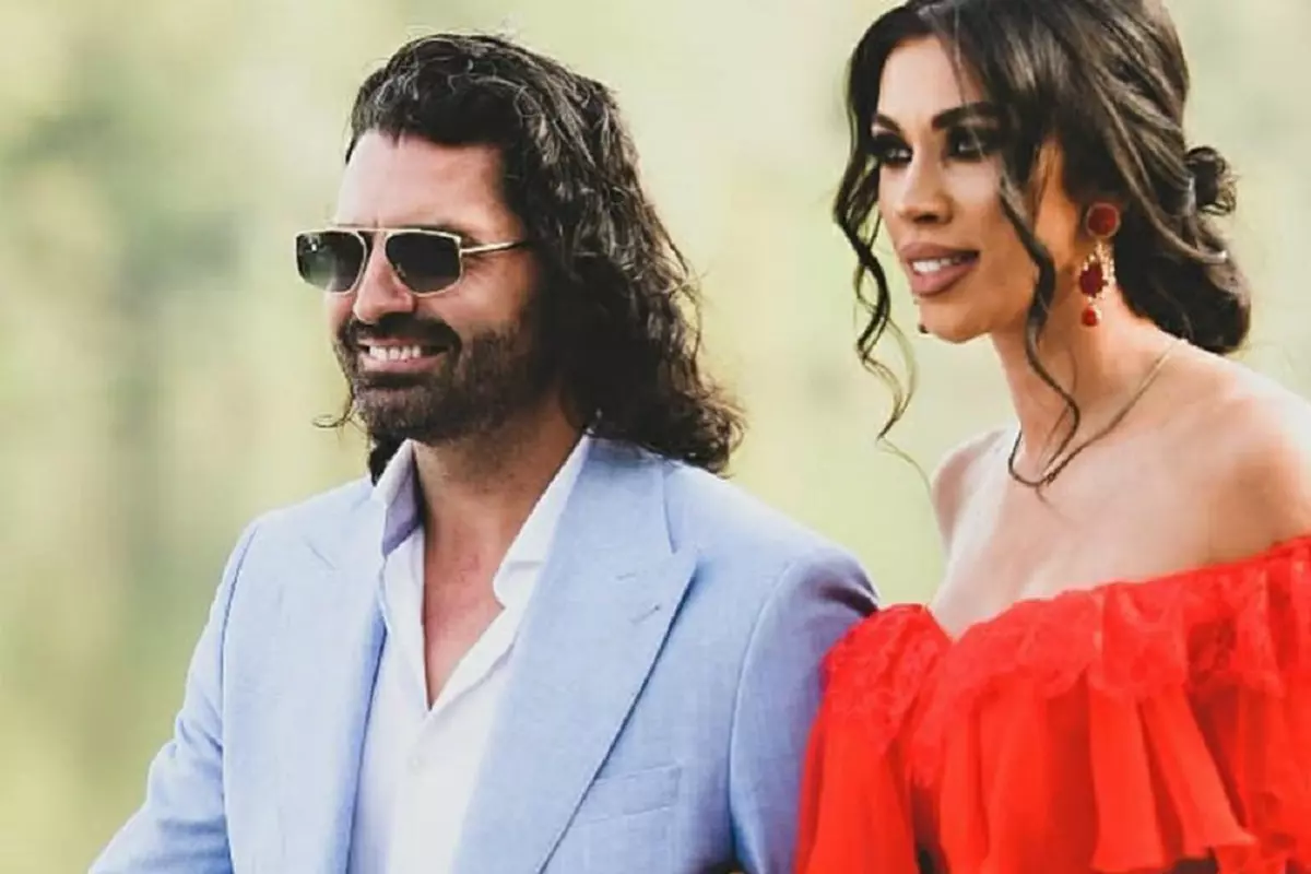 Cine e de fapt noul iubit al Ralucai Pastrama 5