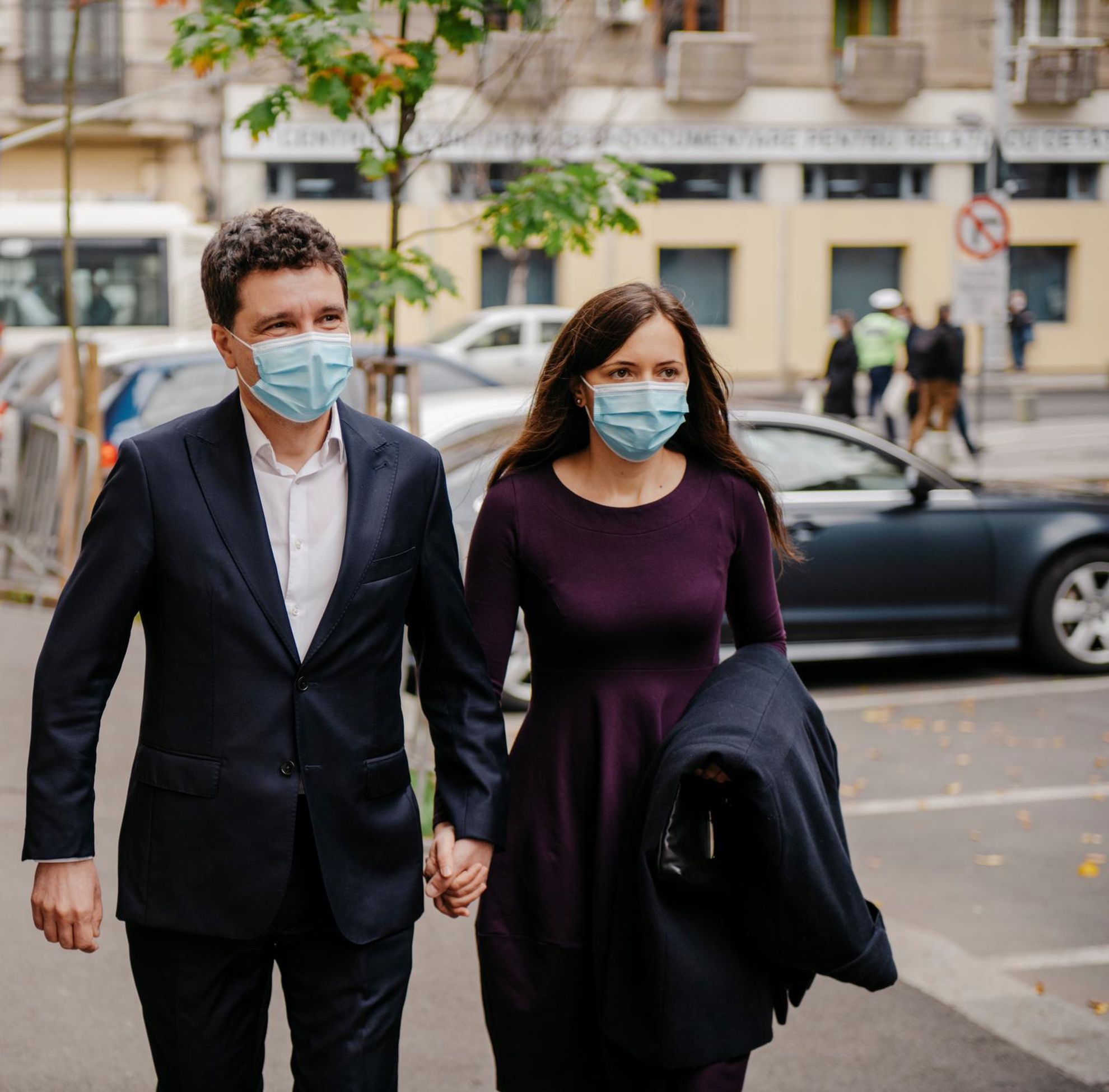 Cine este si cum arata sotia lui Nicusor Dan 20