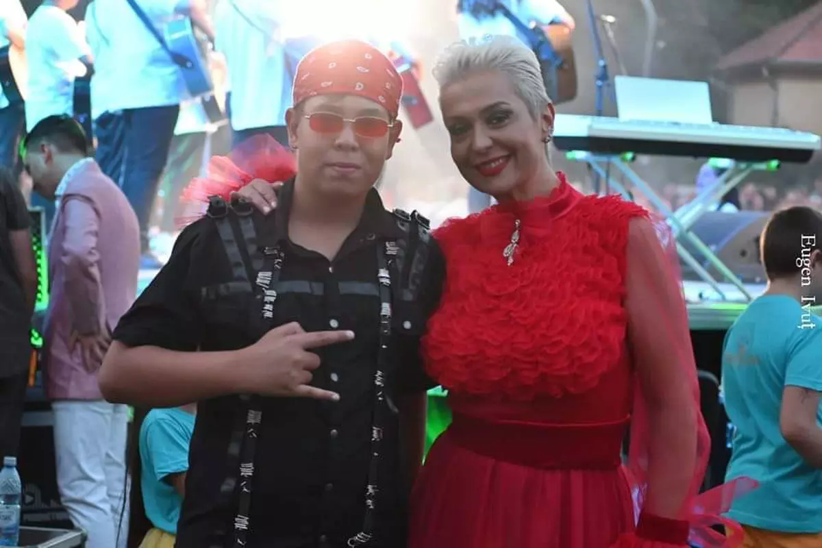 Cu ce se ocupa fiul Monicai Anghel la 13 ani 7