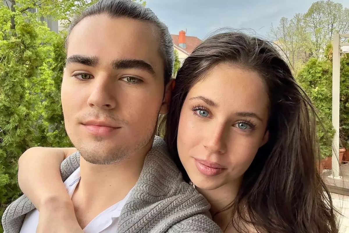 Cu ce se ocupa mama lui Radu Stefan Banica in prezent 10