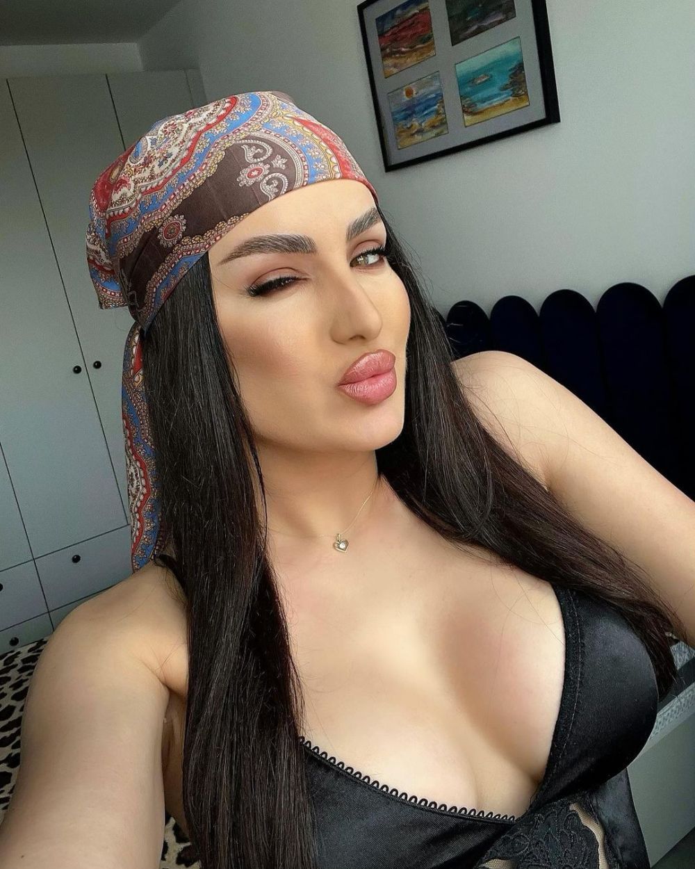 Cu cine a inlocuit-o Pescobar pe Larisa Popa la Taverna Racilor 25