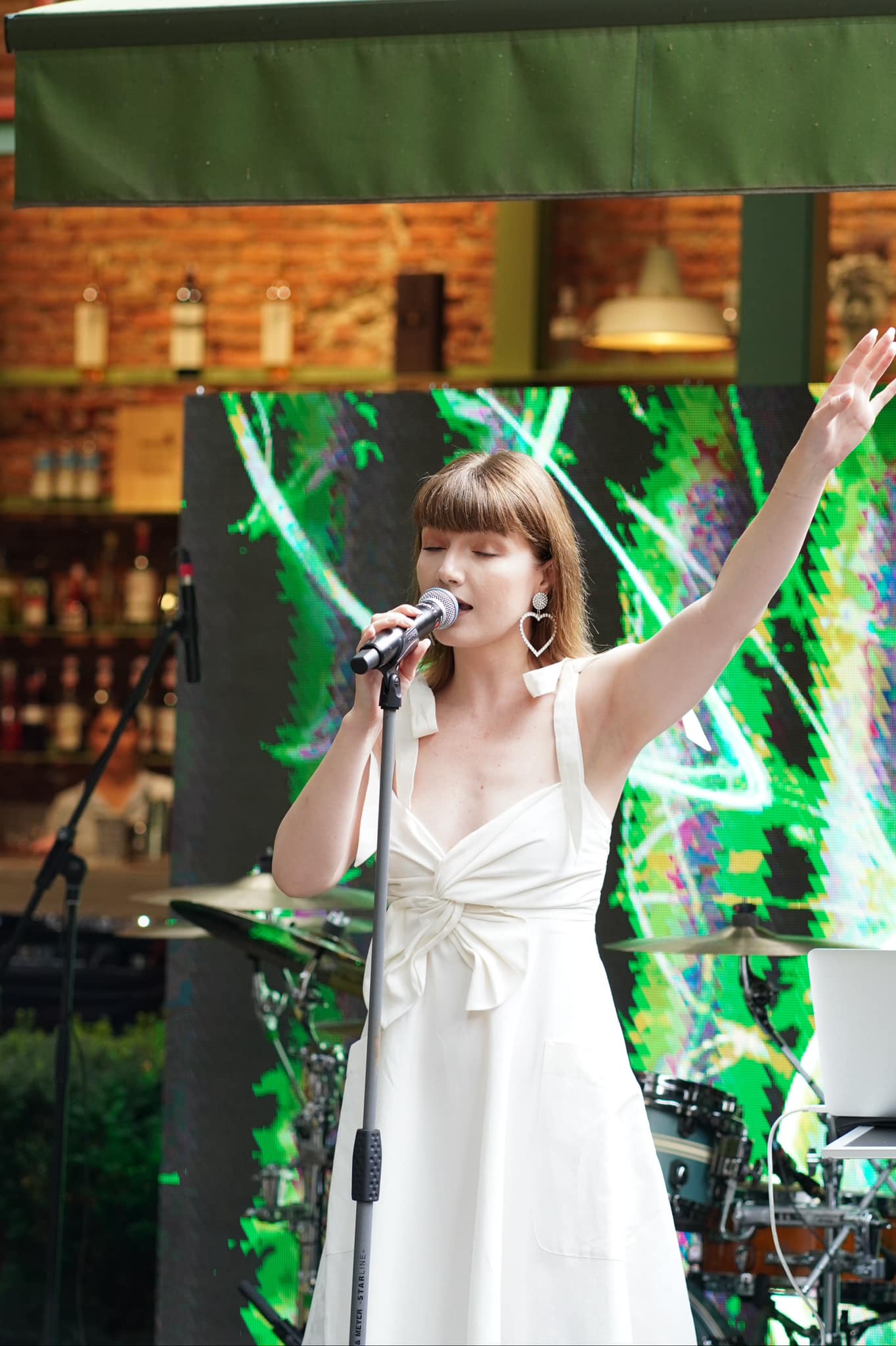 Cum a ajuns sa arate Alexandra Ungureanu acum 14