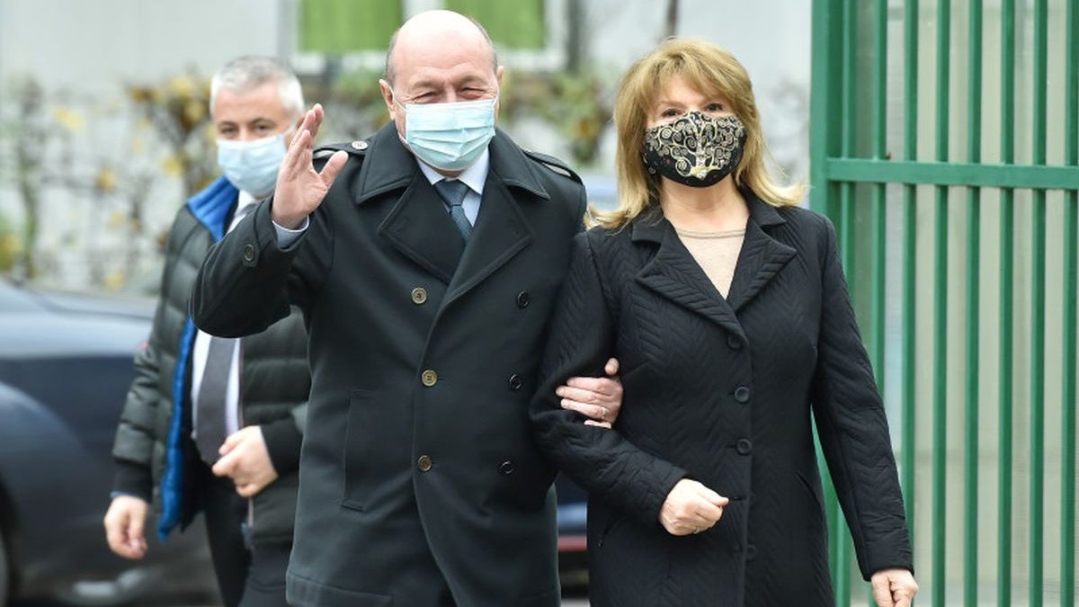 Cum arata Maria Băsescu in tinerete 19