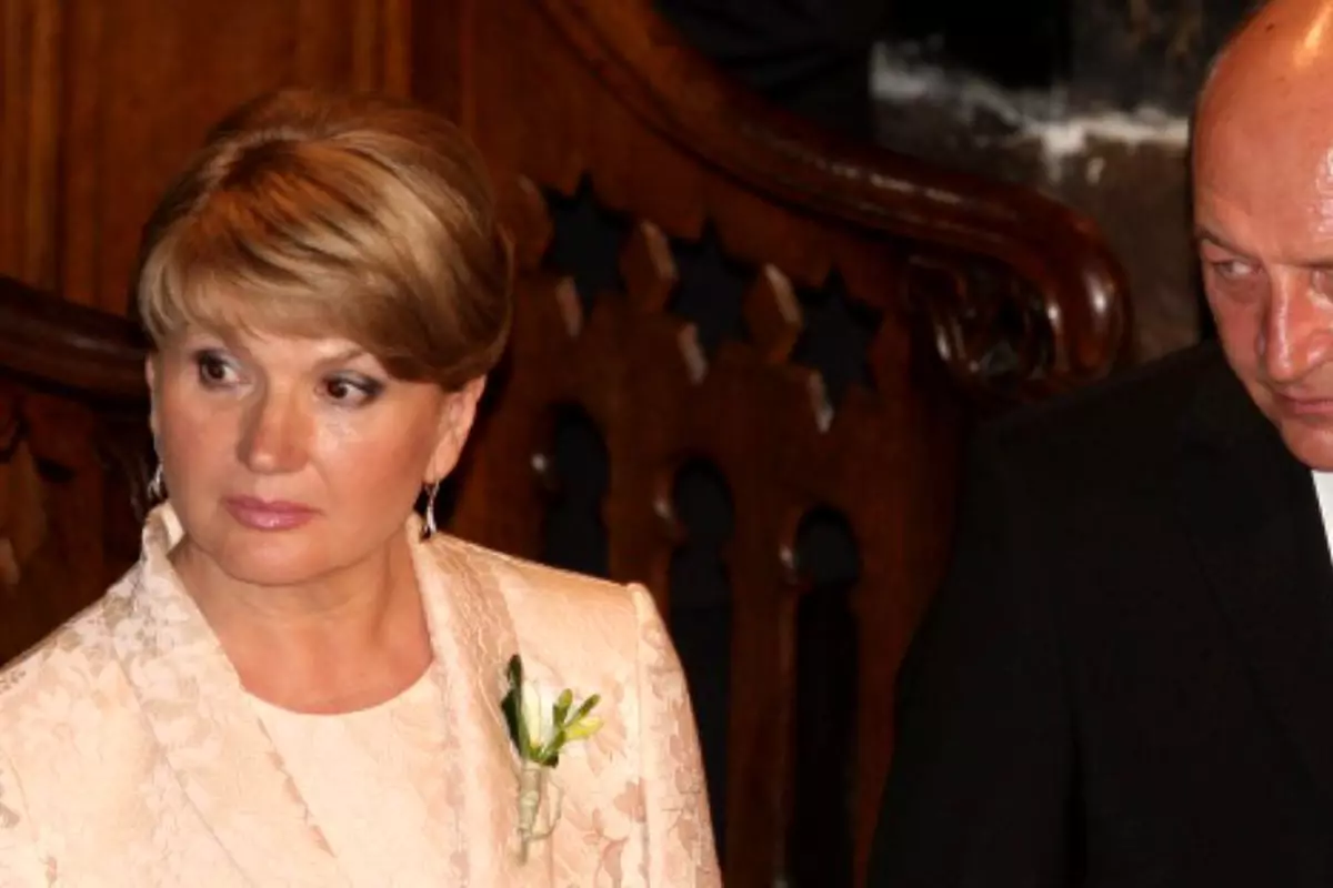 Cum arata Maria Basescu in tinerete 8