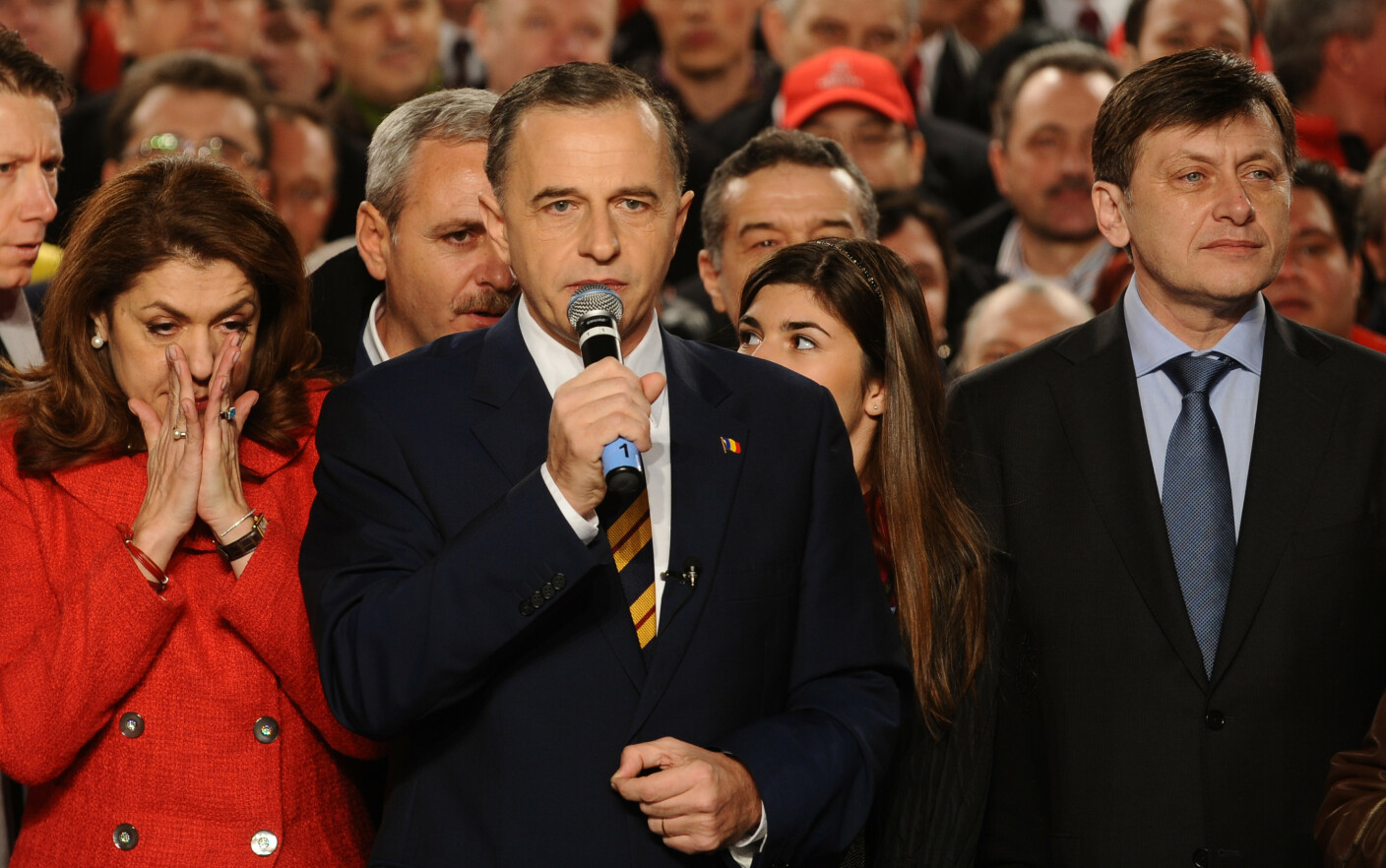 Cum arata Mircea Geoana in tinerete 11