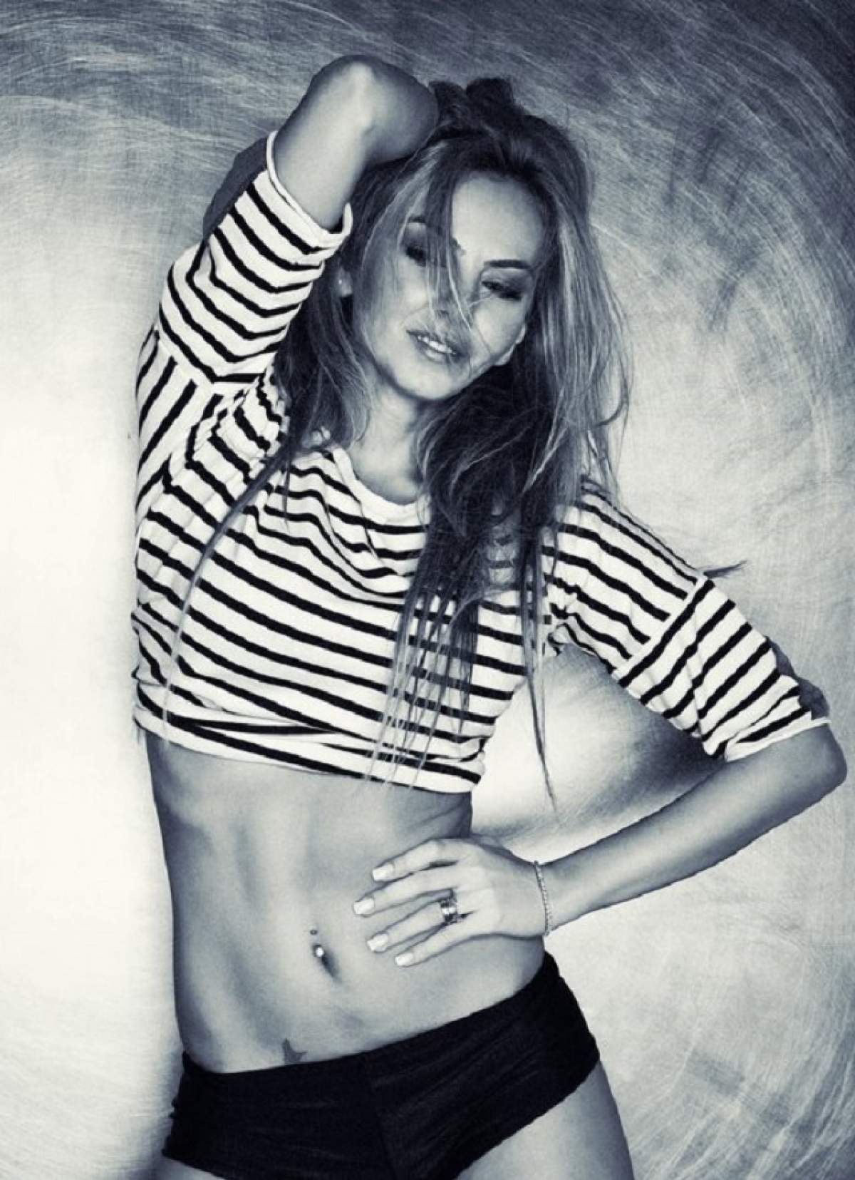 Cum arata Roxana Ionescu, cand s-a lansat la Fata de la pagina 5 21