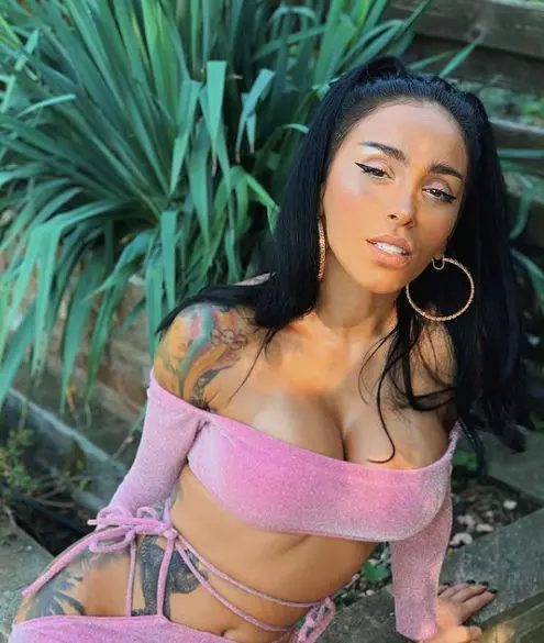 Cum arata Ruby, inainte sa-si faca operatii estetice 6