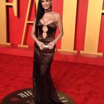 Cum si-a facut aparitia Demi Moore la Gala Premiilor Oscar 2024 3