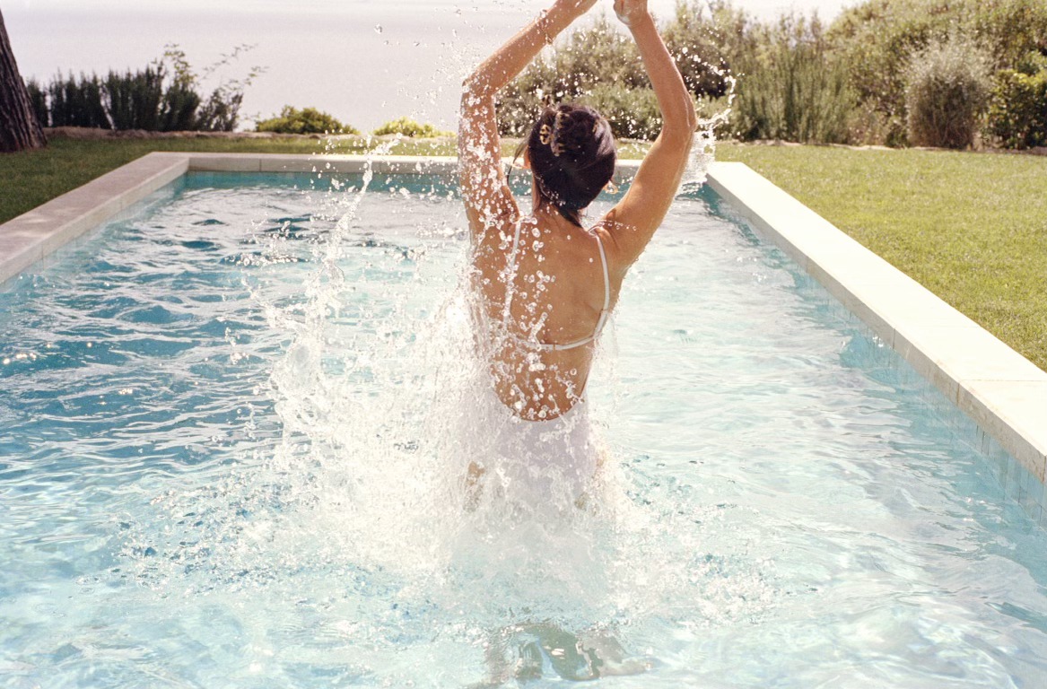 Demi Moore, in costum de baie la 60 de ani 13