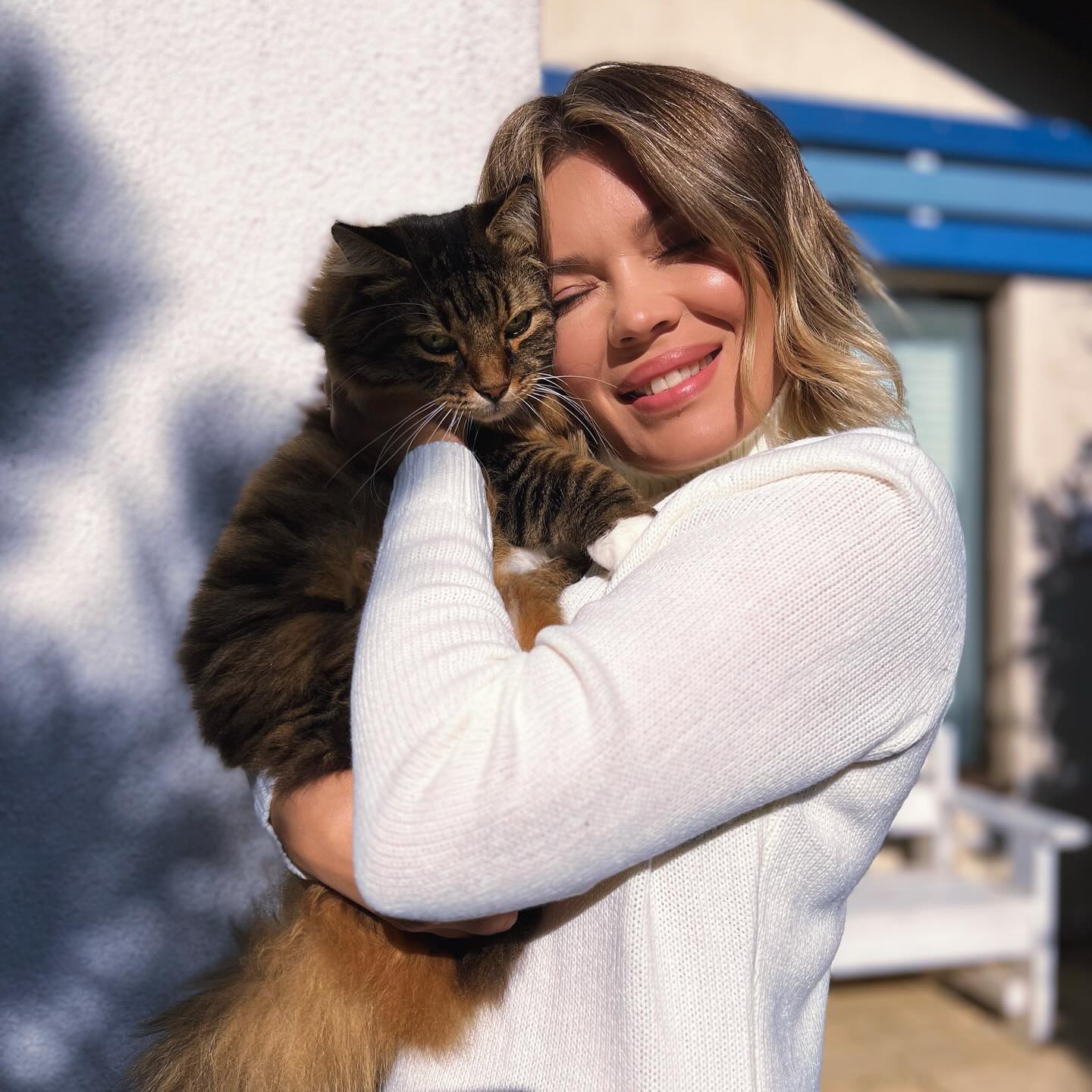 Gina Pistol, schimbare de look spectaculoasa 4