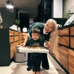 Imagini impresionante din apartamentul de lux in care locuieste Alina Ceusan cu familia ei 14