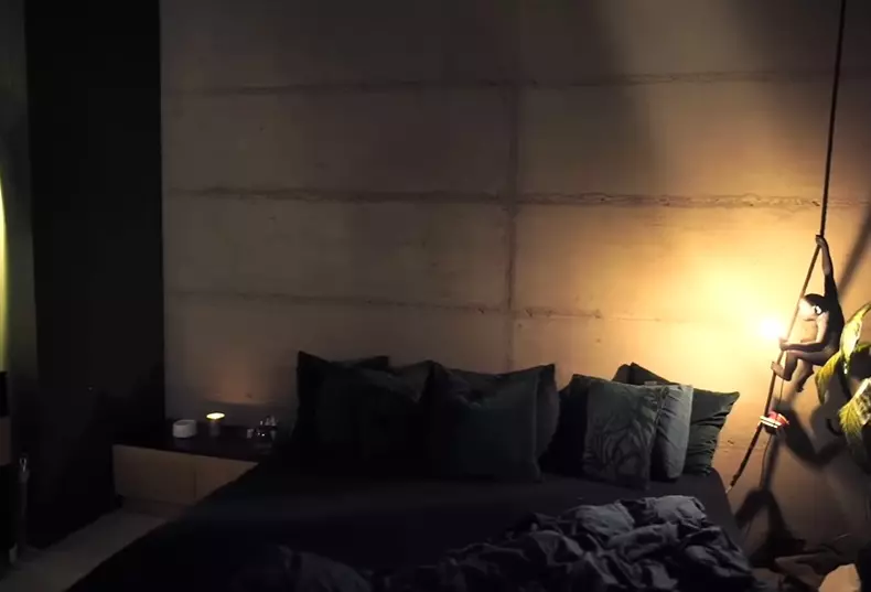 Imagini impresionante din apartamentul de lux in care locuieste Alina Ceusan cu familia ei 6