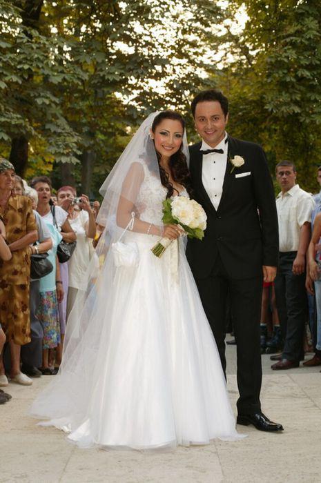 Ipostaze rare cu Andra in costum de baie 9