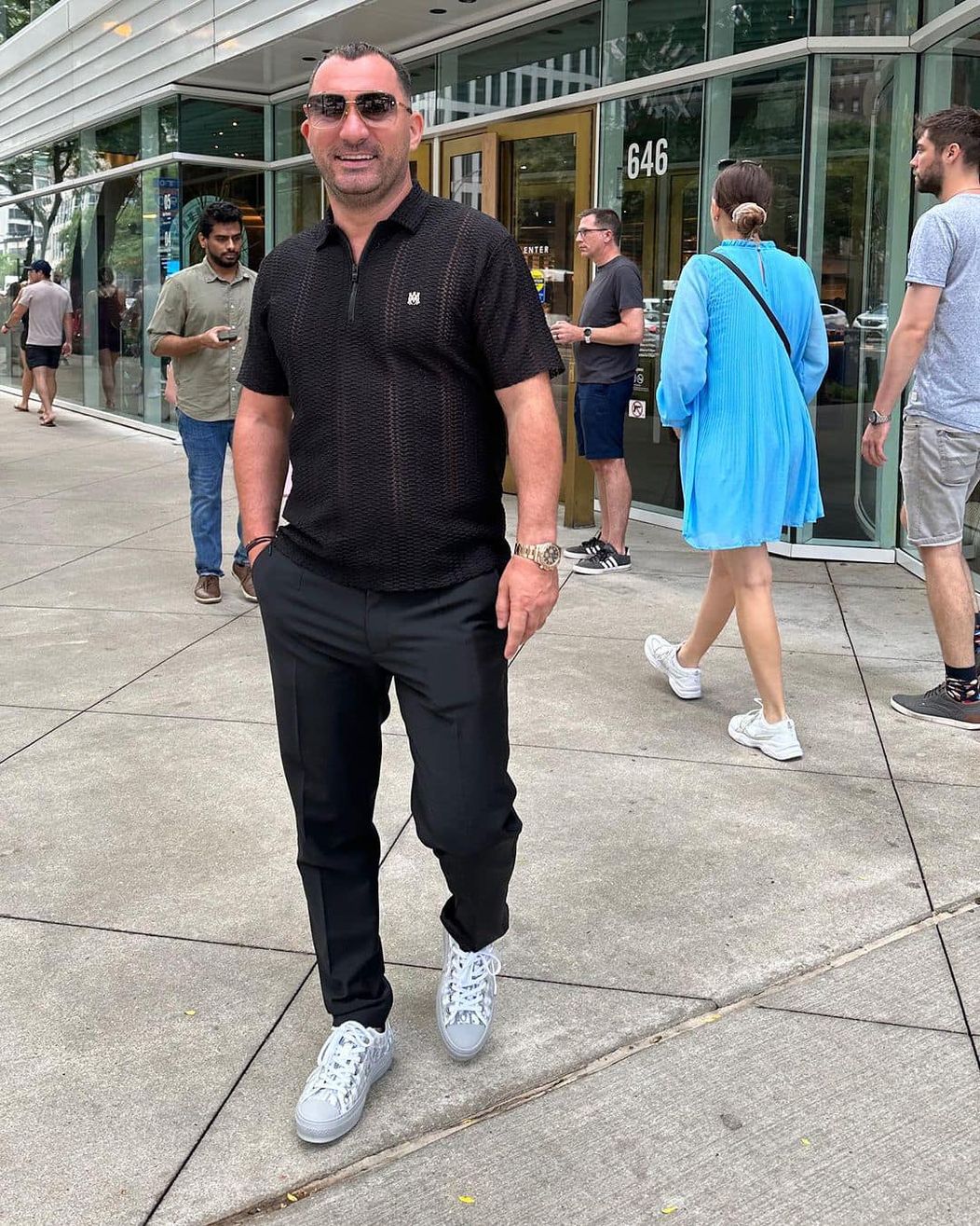 Iubita lui Pescobar este superba 19