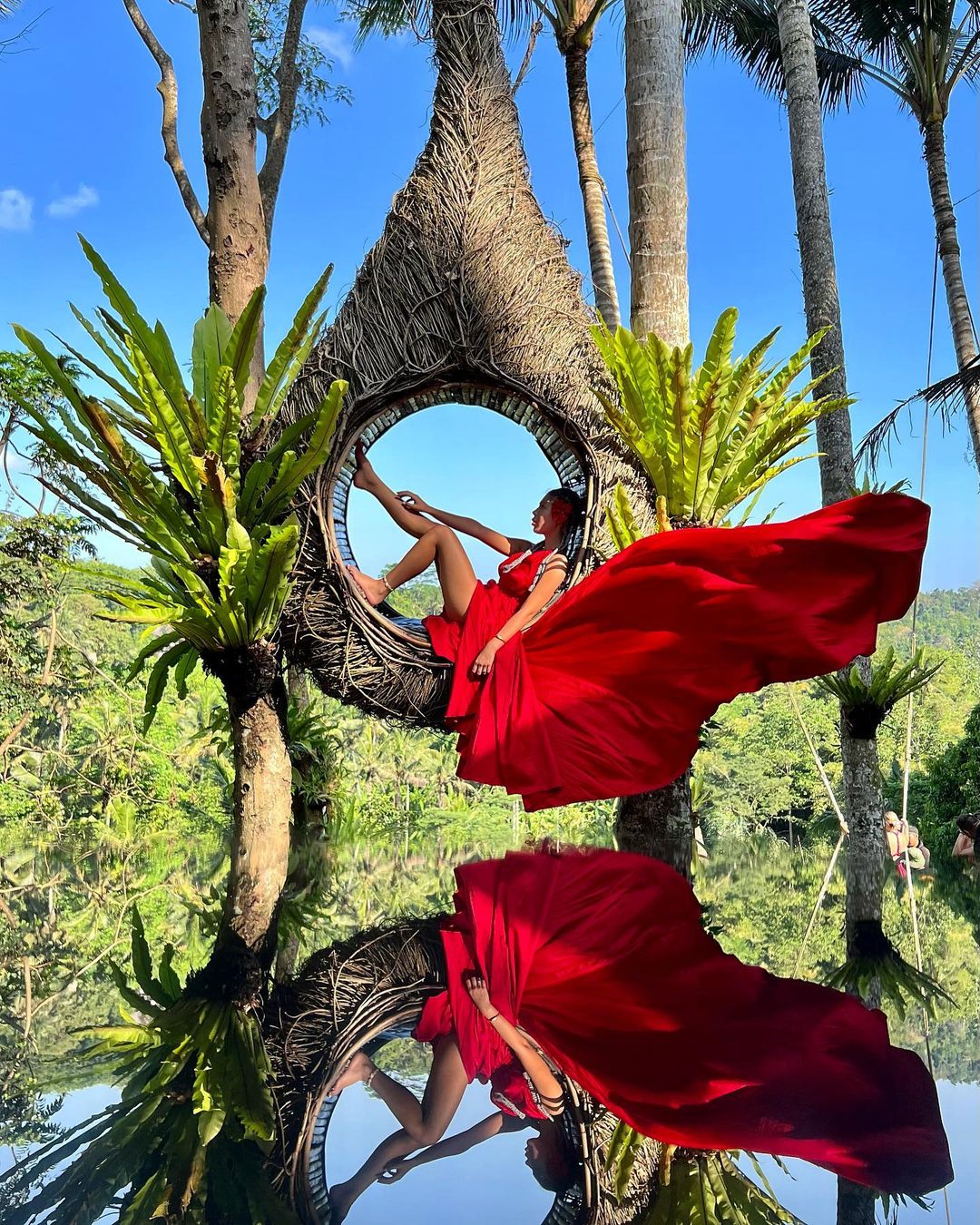 Iubita lui Pescobar este superba 22