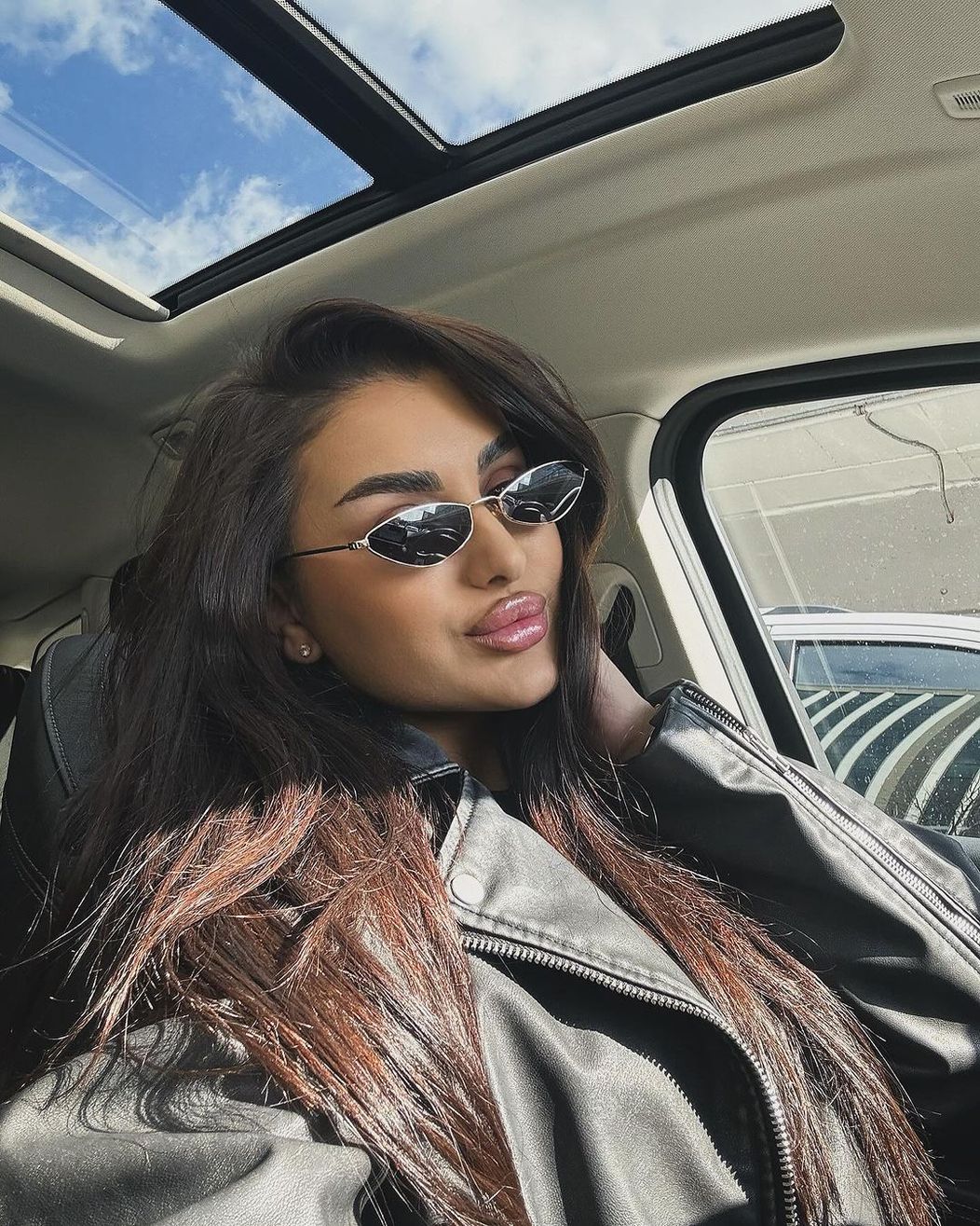 Larisa Popa, din ce in ce mai indrăzneata dupa plecarea de la Pescobar 15