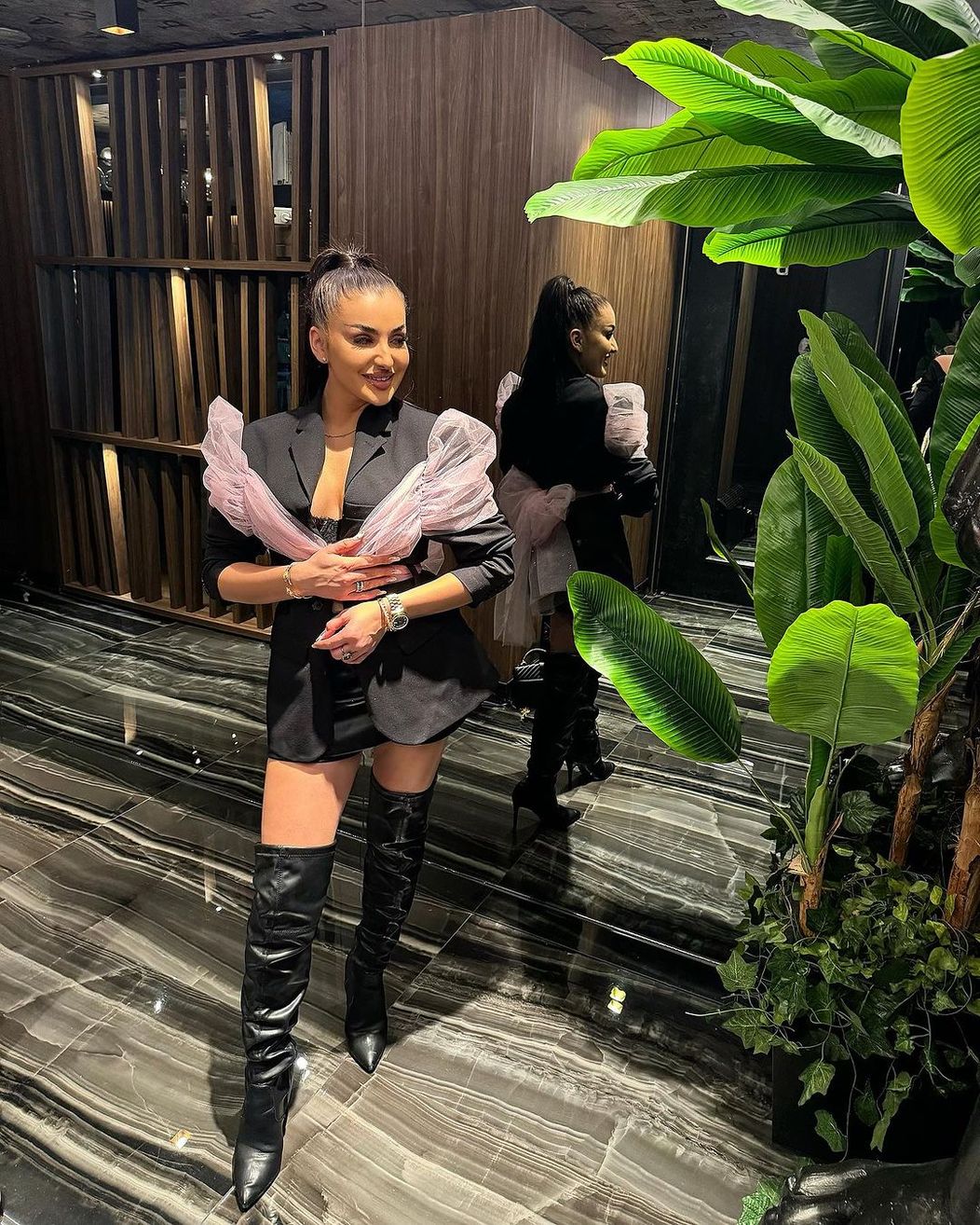 Larisa Popa, din ce in ce mai indrăzneata dupa plecarea de la Pescobar 17