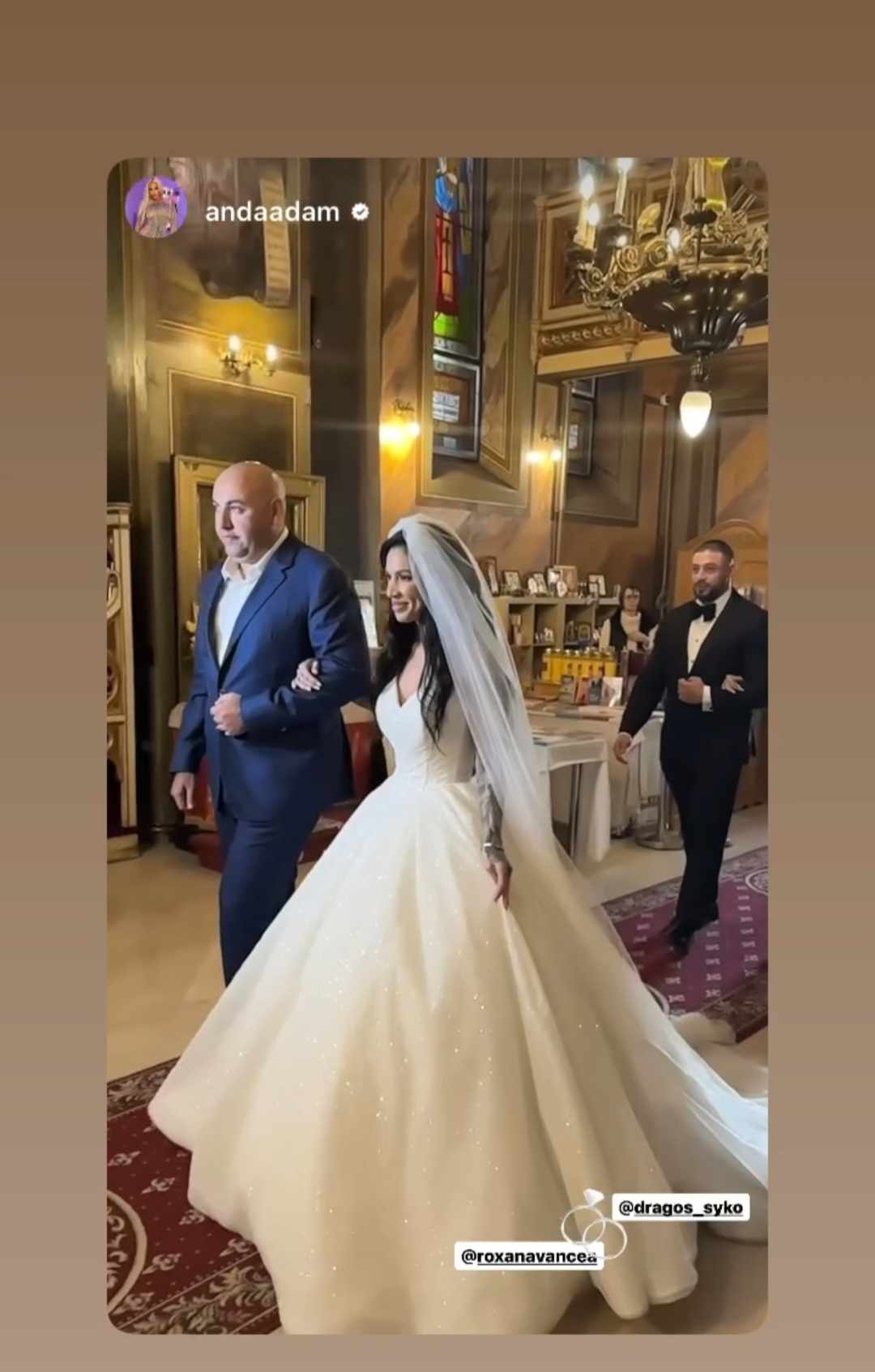 Roxana Vancea si Dragos Paiu s-au casatorit religios 8