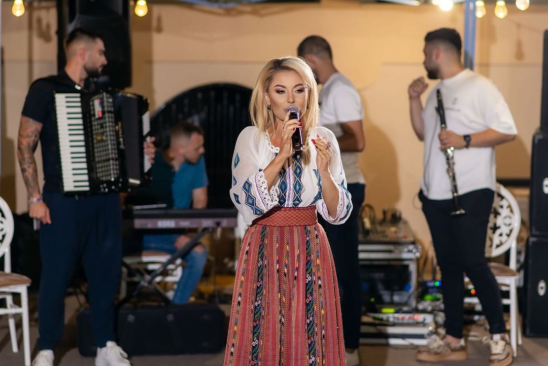 Schimbarea majora de look facuta de Emilia Ghinescu 6