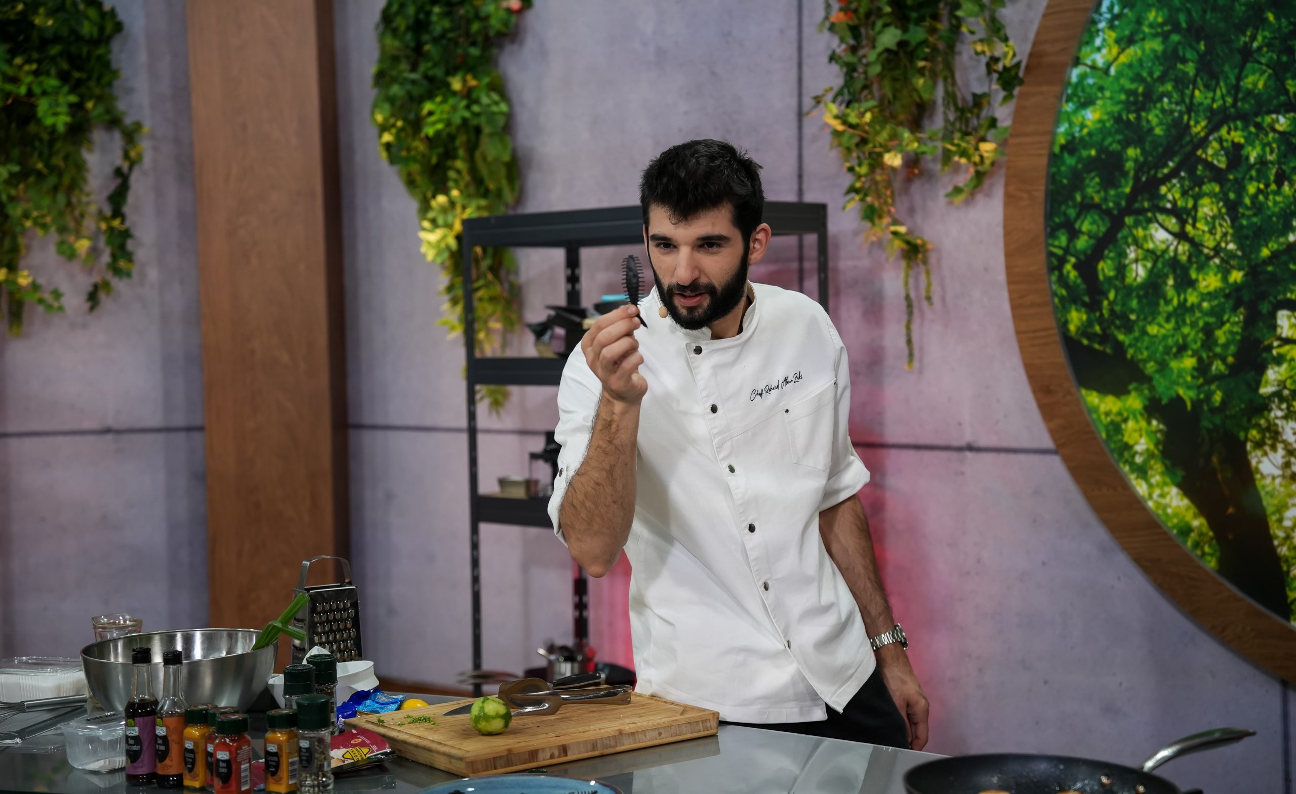 Schimbari la Chefi la Cutite 4